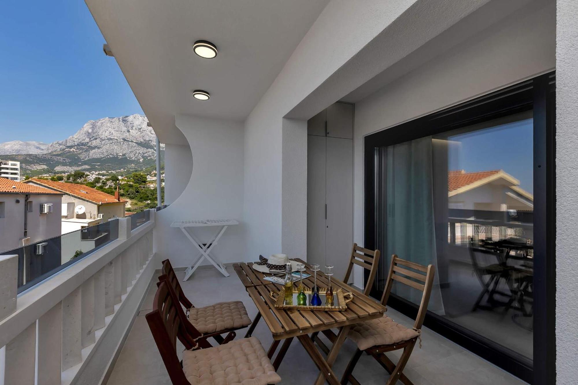 Luka's View Apartment *